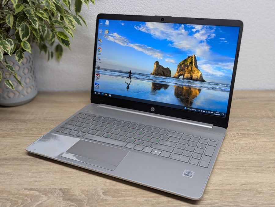 Ноутбук Б/В HP Laptop 15, Intel Core i3-10110U, DDR4 16GB, SSD 256GB, 15" Full HD