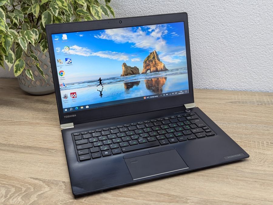 Уцінка! Ноутбук Б/В Toshiba Portege X30-D, Intel Core i5-7300U, DDR4 8 GB, SSD 128GB, 13" Full HD Сенсор
