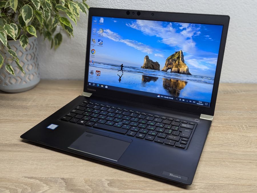 Уцінка! Ноутбук Б/В Toshiba Tecra X40-E, Intel Core i5-8350U, DDR4 8 GB, SSD 128GB, 14" Full HD Сенсор