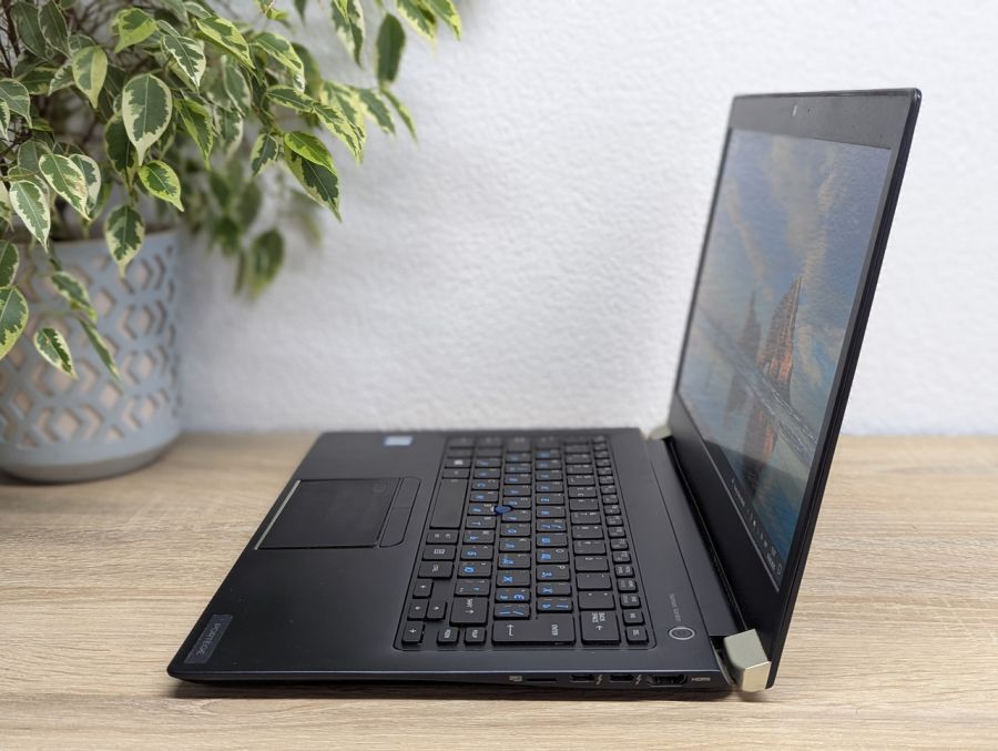 Уцінка! Ноутбук Б/В Toshiba Portege X30-D, Intel Core i5-7300U, DDR4 16 GB, SSD 256GB, 13" Full HD Сенсор