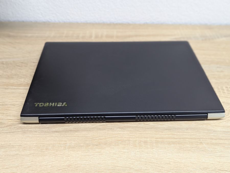 Уцінка! Ноутбук Б/В Toshiba Portege X30-D, Intel Core i5-7300U, DDR4 8 GB, SSD 128GB, 13" Full HD Сенсор