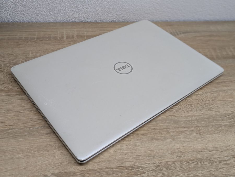 Уцінка! Ноутбук Б/В Dell Inspiron P75F, Intel Core i3-7130U, DDR4 8 GB, SSD 128GB + HDD 1TB, 15.6" Full HD
