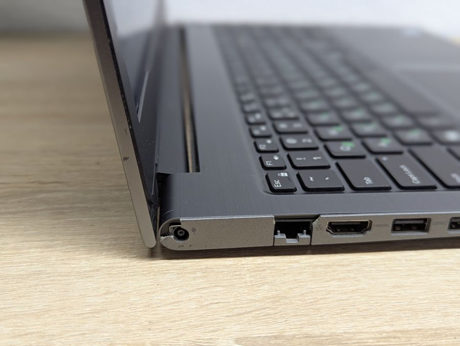 Уцінка! Ноутбук Б/В Dell P62F, Intel Core i5-7200U, DDR4, SSD 256GB, 15" Full HD