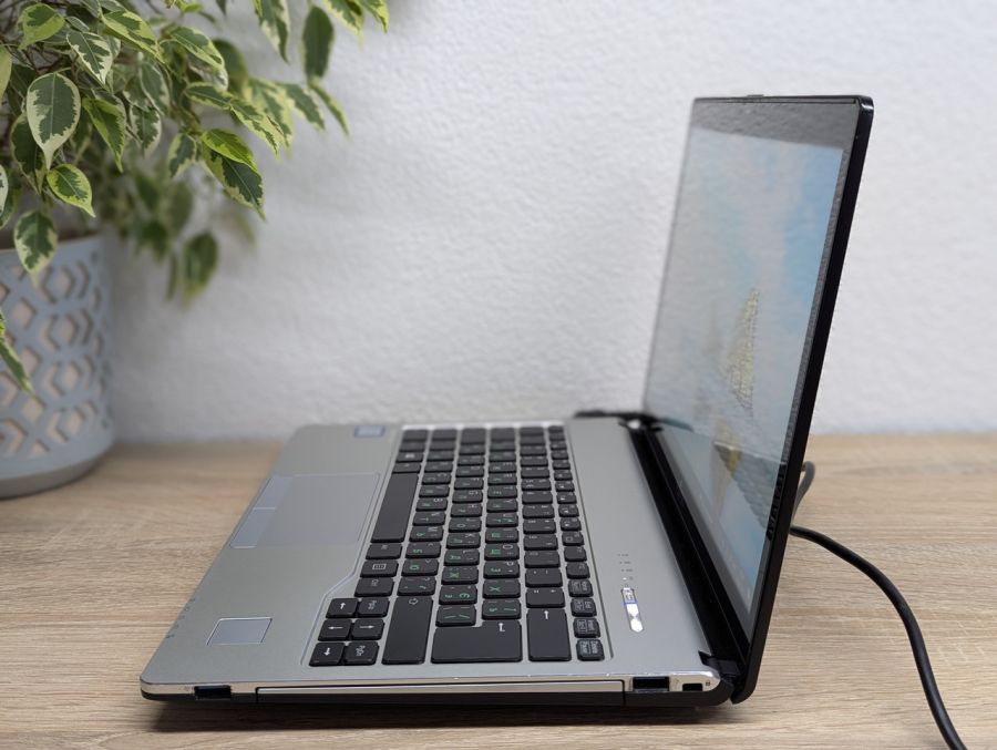 Ноутбук Б/В Fujitsu S936, Intel Core i5-6300U, DDR4 8 GB, SSD 128GB, 13" Full HD Сенсор