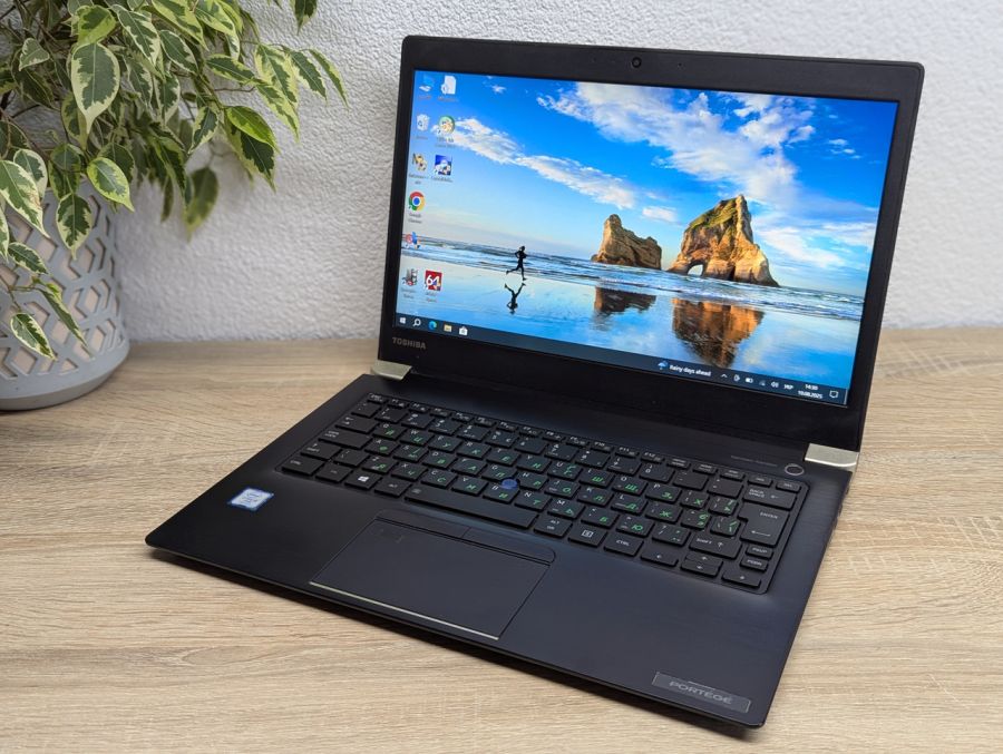 Ноутбук Б/В Toshiba Portege X30-D, Intel Core i5-7300U, DDR4 8 GB, SSD 256GB, 13" Full HD Сенсор