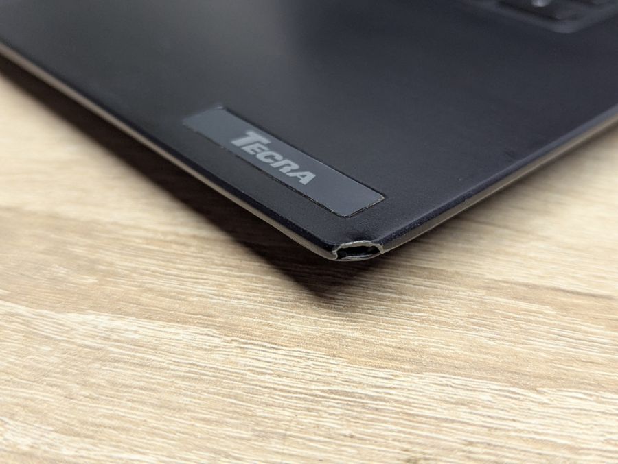 Ноутбук Б/В Toshiba Tecra X40-D, Intel Core i5-7300U, DDR4 8 GB, SSD 128GB, 14" Full HD Сенсор