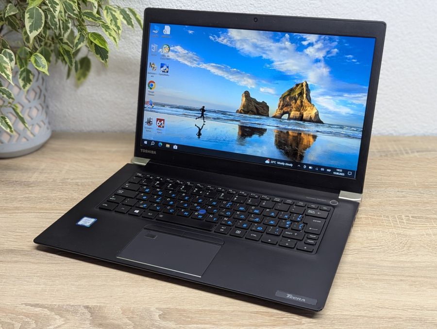 Ноутбук Б/В Toshiba Tecra X40-D, Intel Core i5-7300U, DDR4 8 GB, SSD 128GB, 14" Full HD Сенсор