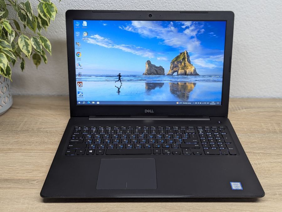 Уцінка! Ноутбук Б/В Dell Latitude 3590, Intel Core i5-8250U, DDR4 8 GB, SSD 128GB + SSD 500GB, 15.6" Full HD