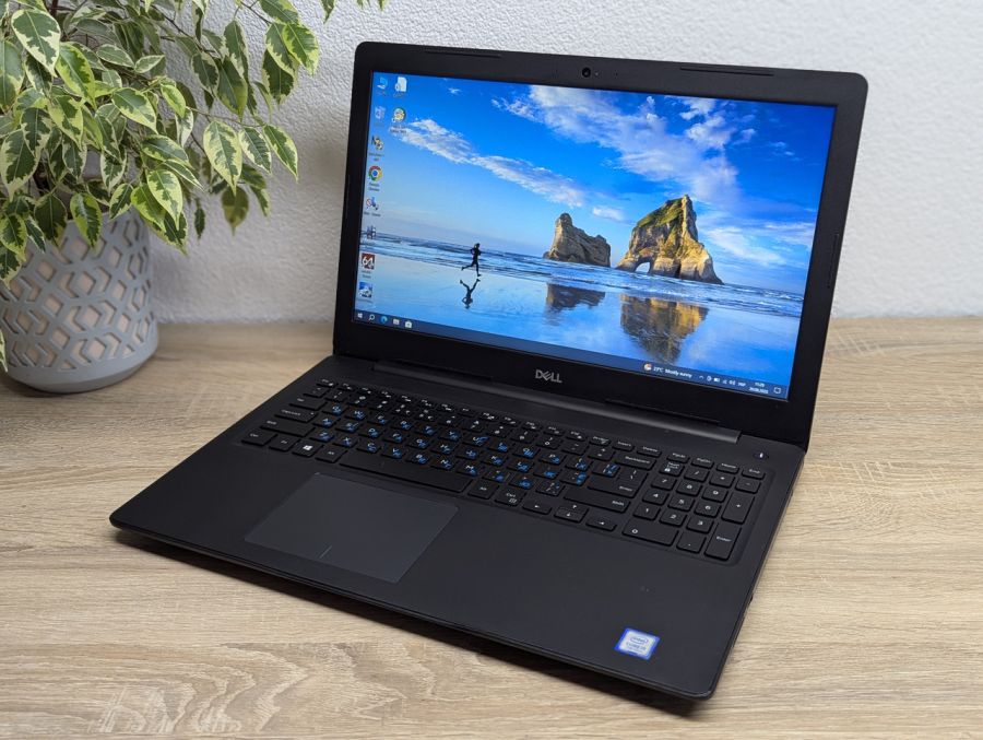 Уцінка! Ноутбук Б/В Dell Latitude 3590, Intel Core i5-8250U, DDR4 8 GB, SSD 128GB + SSD 500GB, 15.6" Full HD