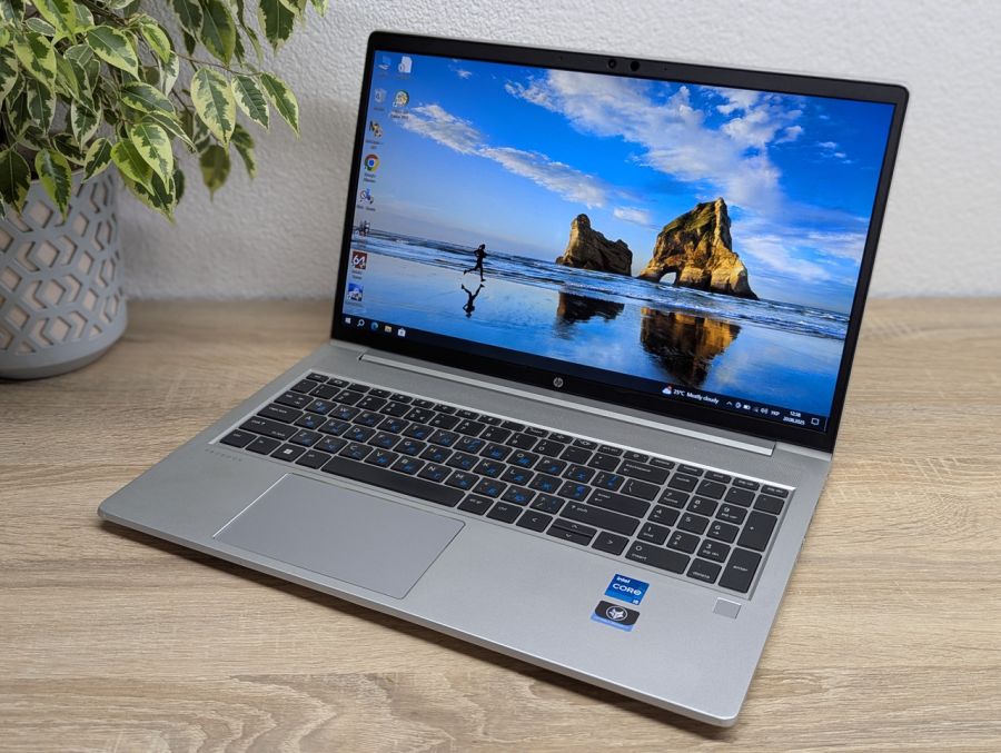 Уцінка! Ноутбук Б/В HP ProBook 450 G9, Intel Core i5-1235U, DDR4 16 GB, SSD 512GB, 15" Full HD