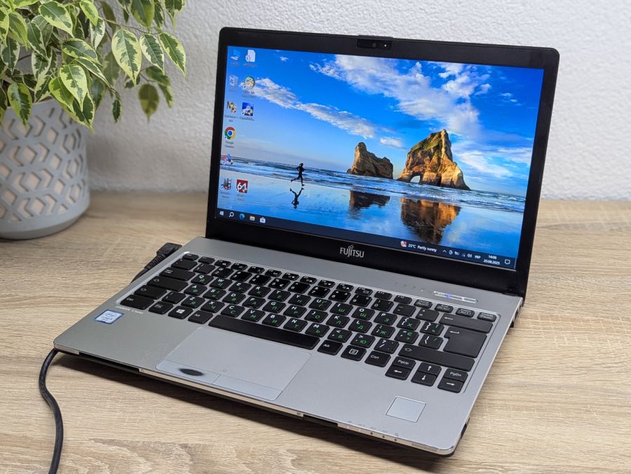 Уцінка! Ноутбук Б/В Fujitsu S936, Intel Core i5-6200U, DDR4 8 GB, SSD 128GB, 13" Full HD