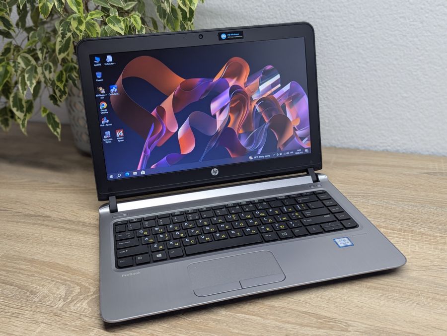 Уцінка! Ноутбук Б/В HP ProBook 430 G3, Intel Core i5-6200U, DDR3 8 GB, SSD 128GB, 12.5" HD