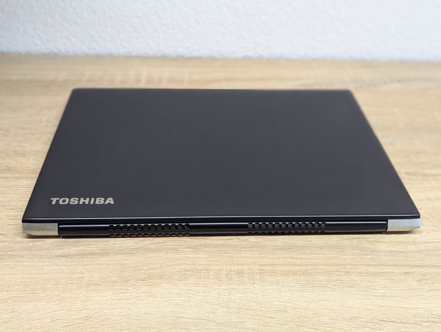 Уцінка! Ноутбук Б/В Toshiba Portege X30-D, Intel Core i5-7300U, DDR4 8 GB, SSD 128GB, 13" Full HD Сенсор