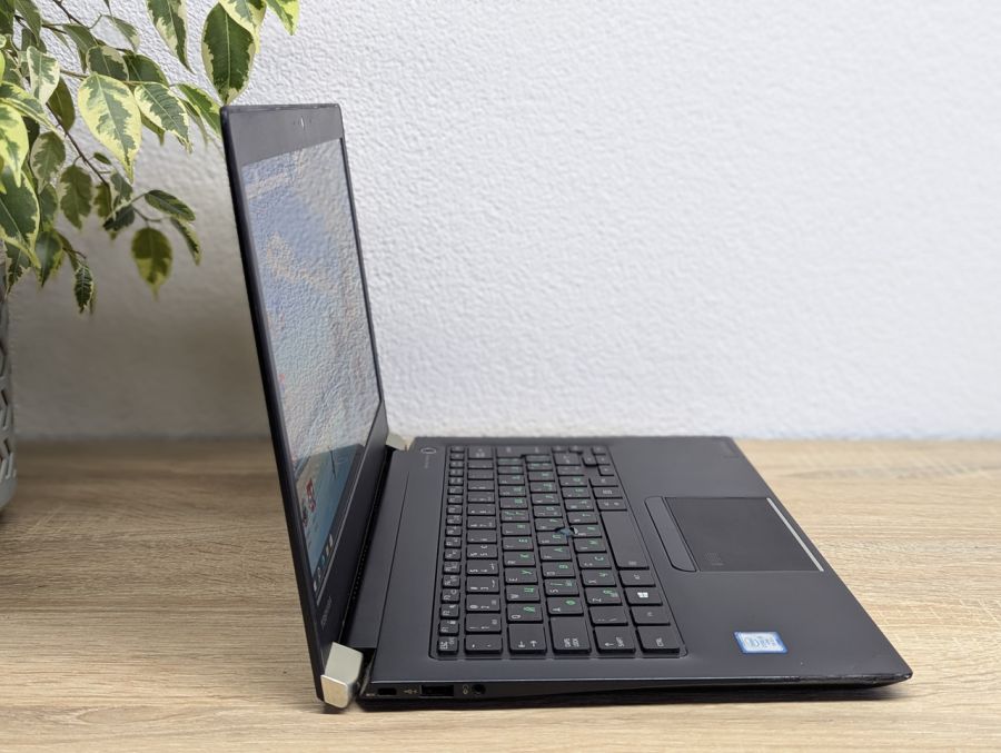 Уцінка! Ноутбук Б/В Toshiba Portege X30-D, Intel Core i5-7300U, DDR4 8 GB, SSD 128GB, 13" Full HD Сенсор