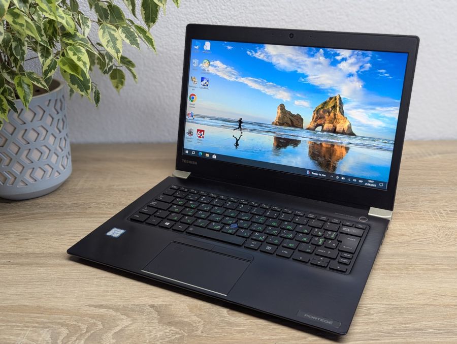 Уцінка! Ноутбук Б/В Toshiba Portege X30-D, Intel Core i5-7300U, DDR4 8 GB, SSD 128GB, 13" Full HD Сенсор