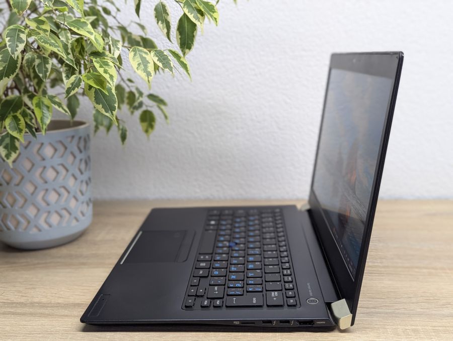 Ноутбук Б/В Toshiba Portege X30-D, Intel Core i5-7300U, DDR4 8GB, SSD 128GB, 13" Full HD Сенсор [ProductHub SKU T158]