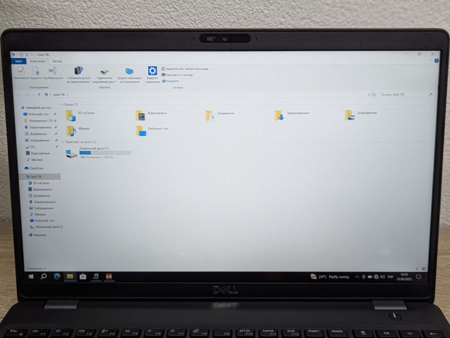 Уцінка! Ноутбук Б/В Dell Latitude 5500, Intel Core i5-8665U, DDR4 16 GB, SSD 256GB, 15.6" Full HD