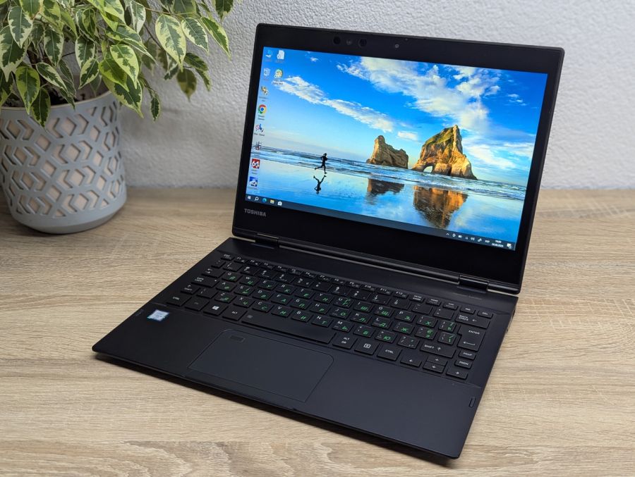 Ноутбук Б/В Toshiba Portege X20W-D, Intel Core i5-7300U, DDR3 16 GB, SSD 256GB, 12.5" Full HD Сенсор