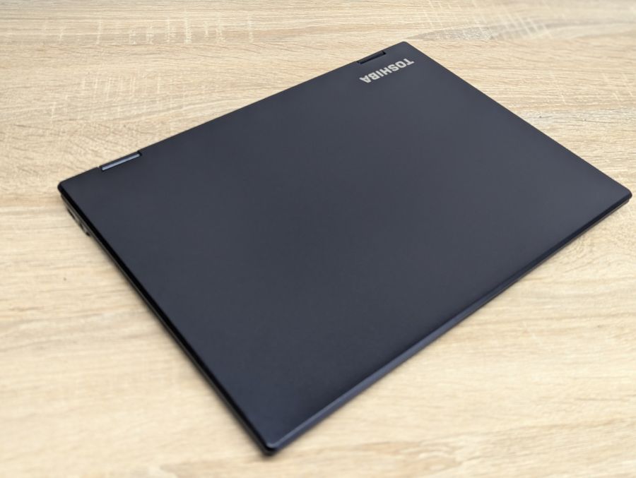 Уцінка! Ноутбук Б/В Toshiba Portege X20W-E, Intel Core i5-8350U, DDR3 16 GB, SSD 256GB, 12.5" Full HD Сенсор