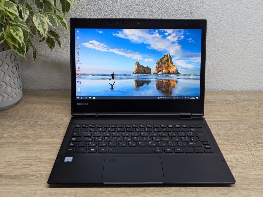 Уцінка! Ноутбук Б/В Toshiba Portege X20W-E, Intel Core i5-8350U, DDR3 16 GB, SSD 256GB, 12.5" Full HD Сенсор