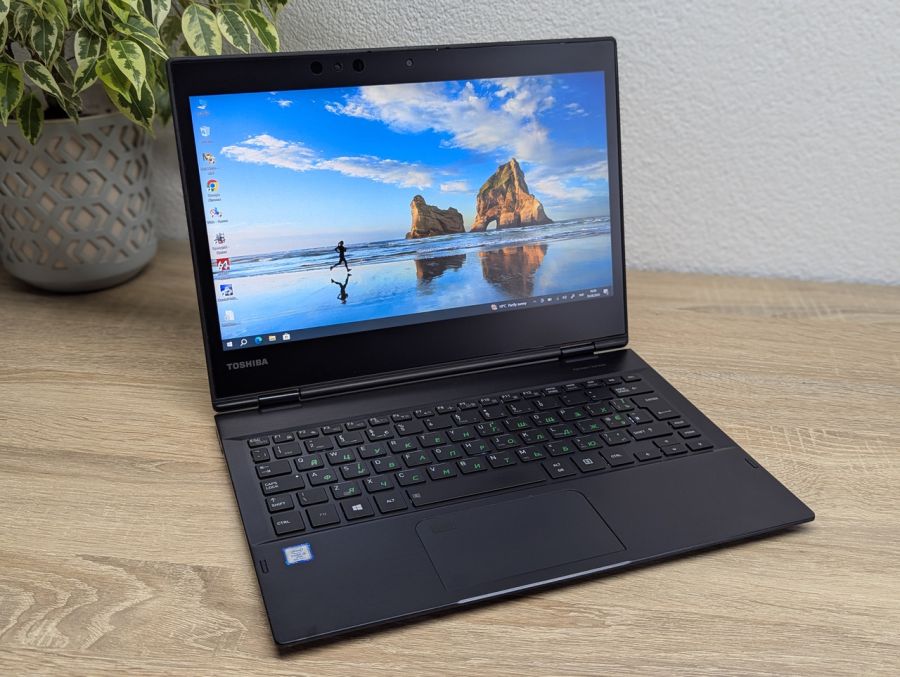 Уцінка! Ноутбук Б/В Toshiba Portege X20W-E, Intel Core i5-8350U, DDR3 16 GB, SSD 256GB, 12.5" Full HD Сенсор
