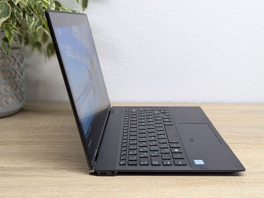 Уцінка! Ноутбук Б/В Toshiba Portege X20W-D, Intel Core i5-7300U, DDR3 16 GB, SSD 128GB, 12.5" Full HD Сенсор