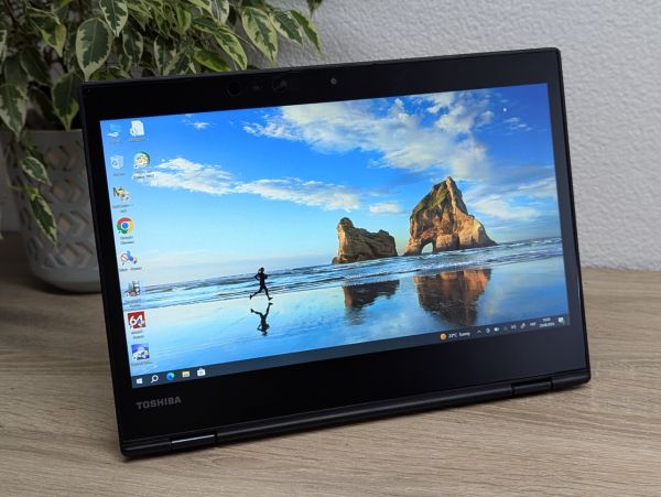 Уцінка! Ноутбук Б/В Toshiba Portege X20W-D, Intel Core i5-7300U, DDR3 16 GB, SSD 128GB, 12.5" Full HD Сенсор