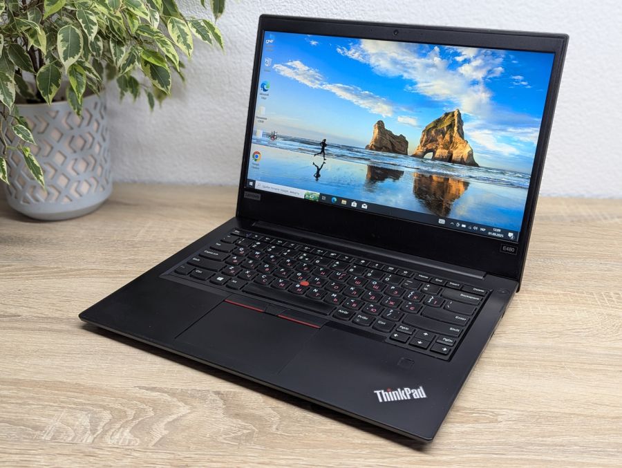 Ноутбук Б/В Lenovo ThinkPad E480, Intel Core i5-8250U, DDR4 16 GB, SSD 256GB, 14" Full HD