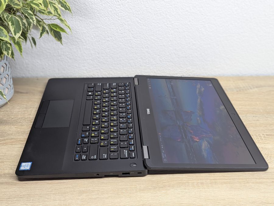Уцінка! Ноутбук Б/В Dell Latitude E5470, Intel Core i5-6300U, DDR4 8 GB, SSD 128GB, 14" HD