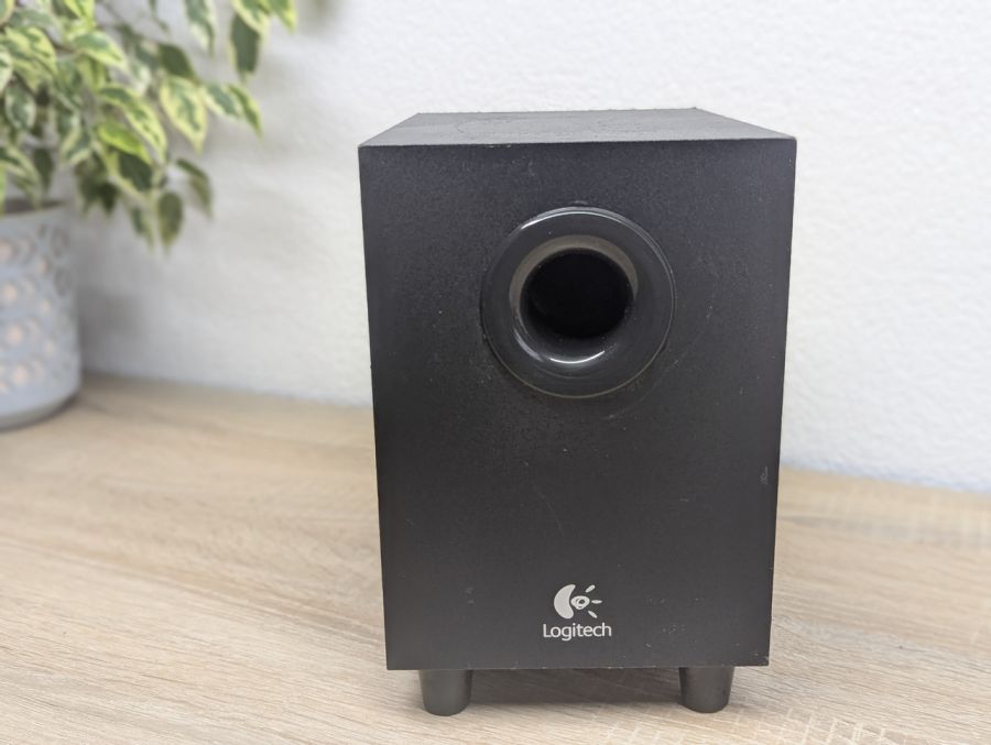 Б/В Сабвуфер Logitech Z323