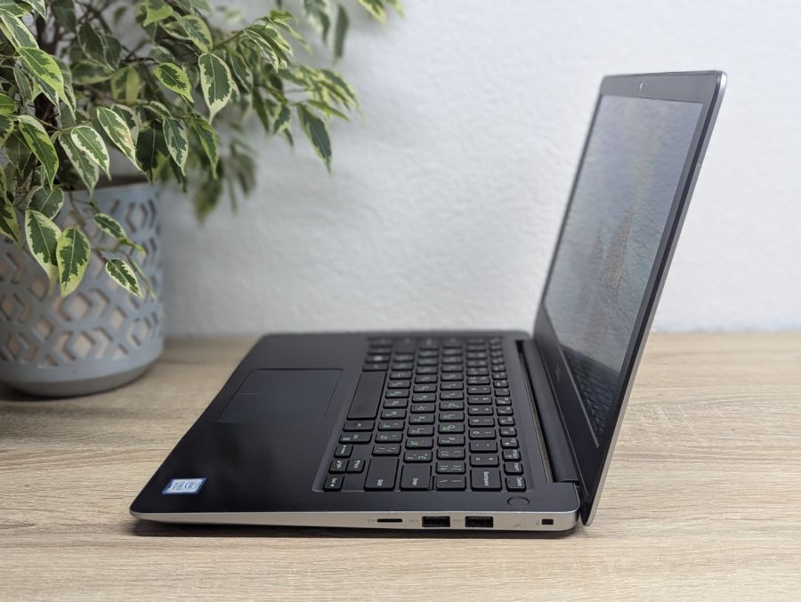 Ноутбук Б/В Dell Vostro 5370, Intel Core i5-8250U, DDR4 8GB, SSD 128GB, 13" Full HD