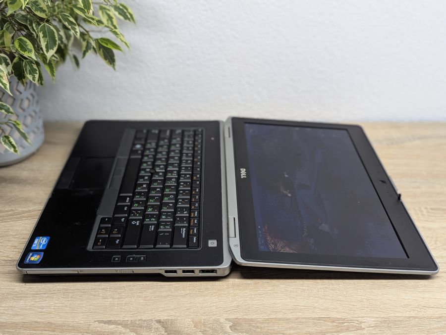 Ноутбук Б/В Dell Latitude E6430, Intel Core i5-3320M, DDR3 8GB, SSD 128GB, NVIDIA NVS 5200M 1GB, 14"