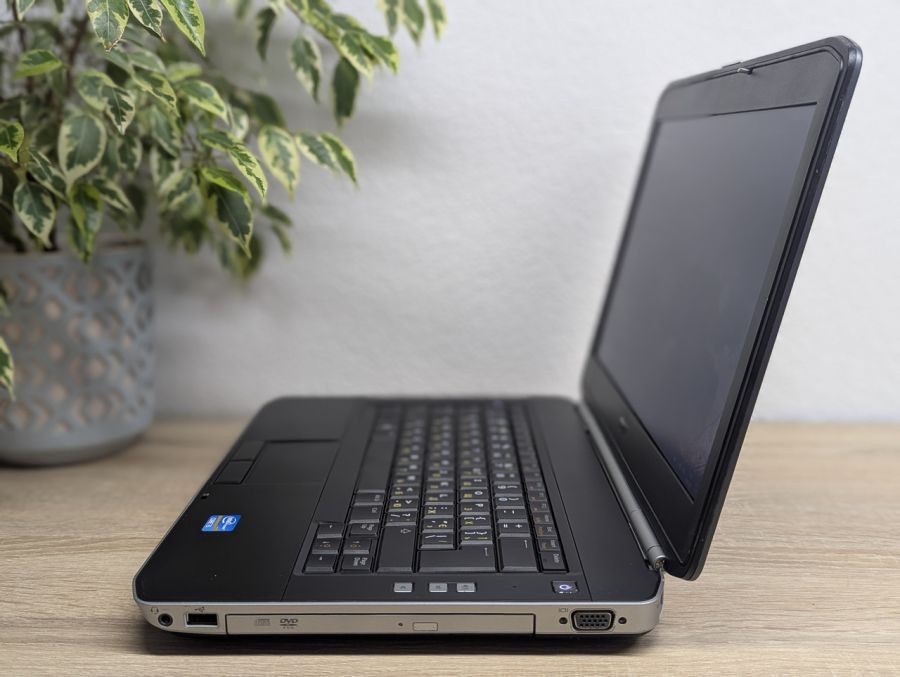 Ноутбук Б/В Dell Latitude E5420, Intel Core i5-2520M, DDR3 8 GB, SSD 128GB, 14" HD