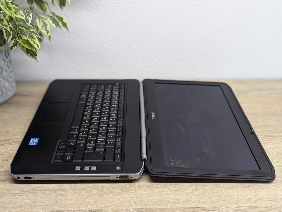 Ноутбук Б/В Dell Latitude E5420, Intel Core i5-2520M, DDR3 8 GB, SSD 128GB, 14" HD