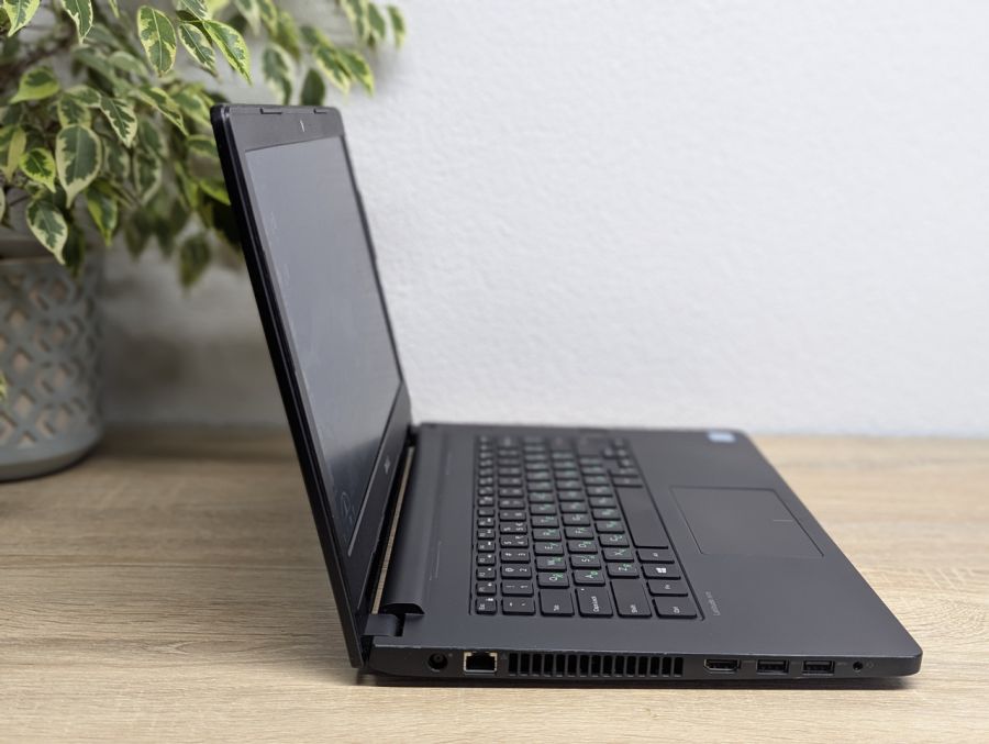 Уцінка! Ноутбук Б/В Dell Latitude 3470, Intel Core i5-6200U, DDR3 16 GB, SSD 128GB, 14" HD
