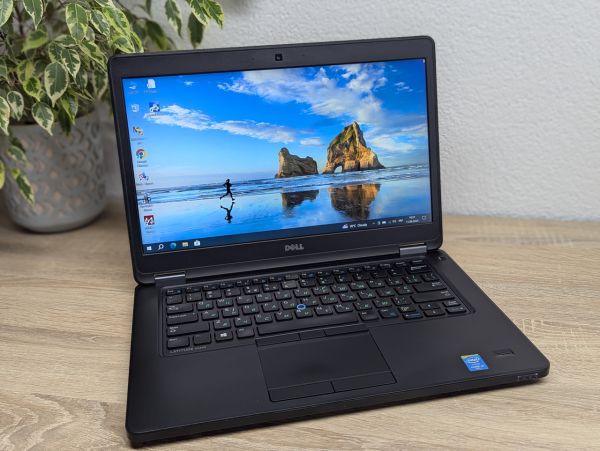 Ноутбук Б/В Dell Latitude E5450, Intel Core i5-5300U, DDR3 8 GB, SSD 128GB, 14" Full HD