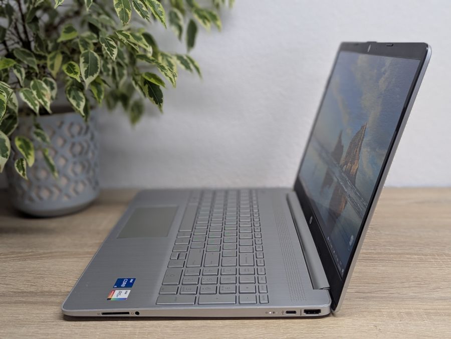 Уцінка! Ноутбук Б/В HP Laptop 15, Intel Core i5-1135G7, DDR4 16 GB, SSD 256GB, 15.6" Full HD
