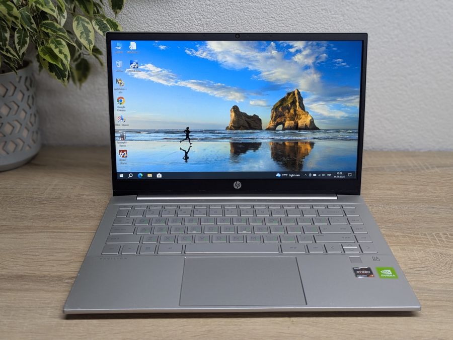 Уцінка! Ноутбук Б/В HP Pavilion Laptop 14, AMD Ryzen 7 5700, DDR4 16 GB, SSD 256GB, GeForce MX450 2 Gb, 14" Full HD