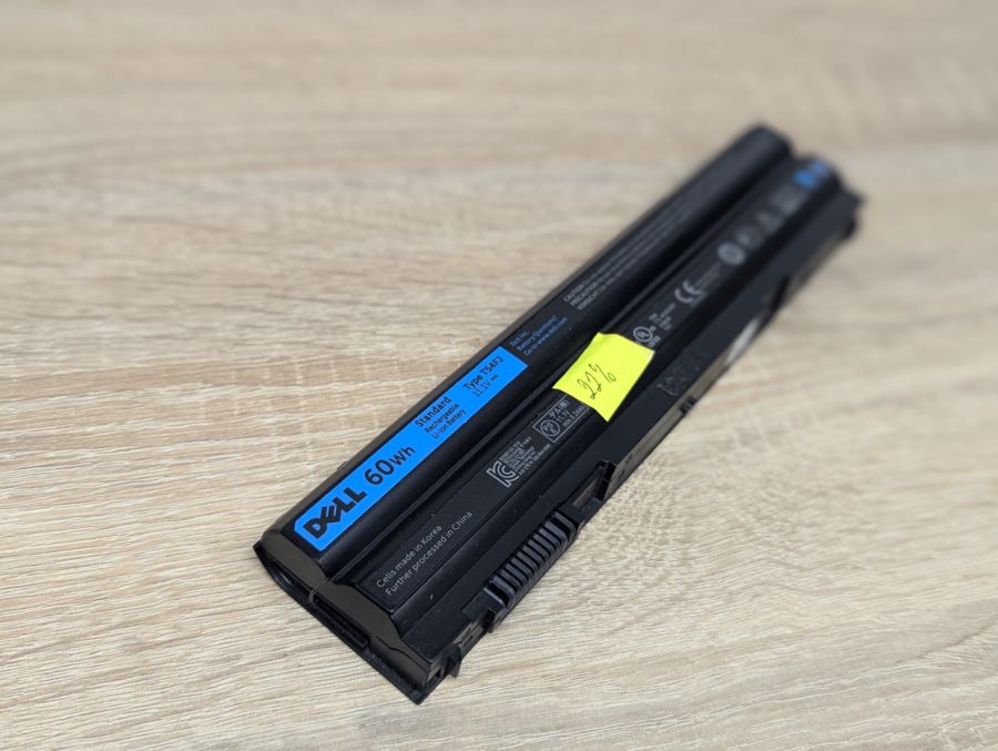 Б/В Оригінальна акумуляторна батарея Dell T54FJ