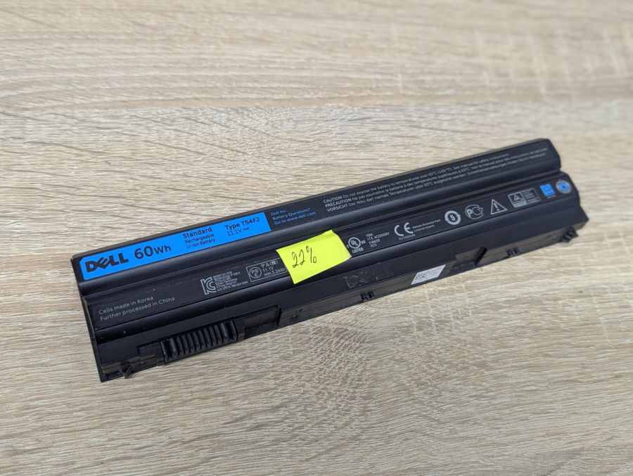 Б/В Оригінальна акумуляторна батарея Dell T54FJ