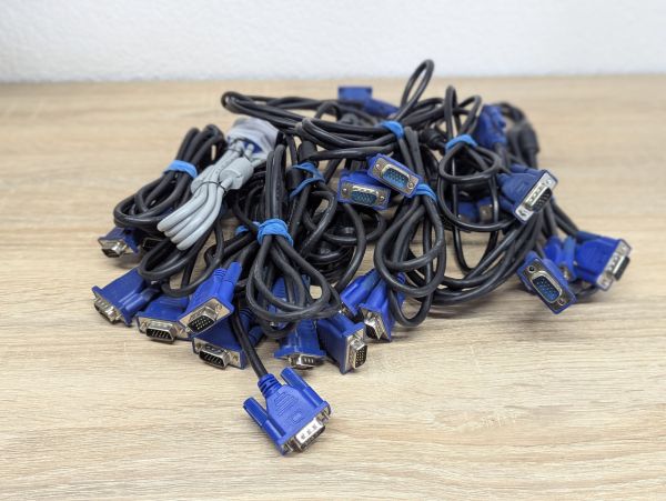 Б/В Кабель VGA на VGA