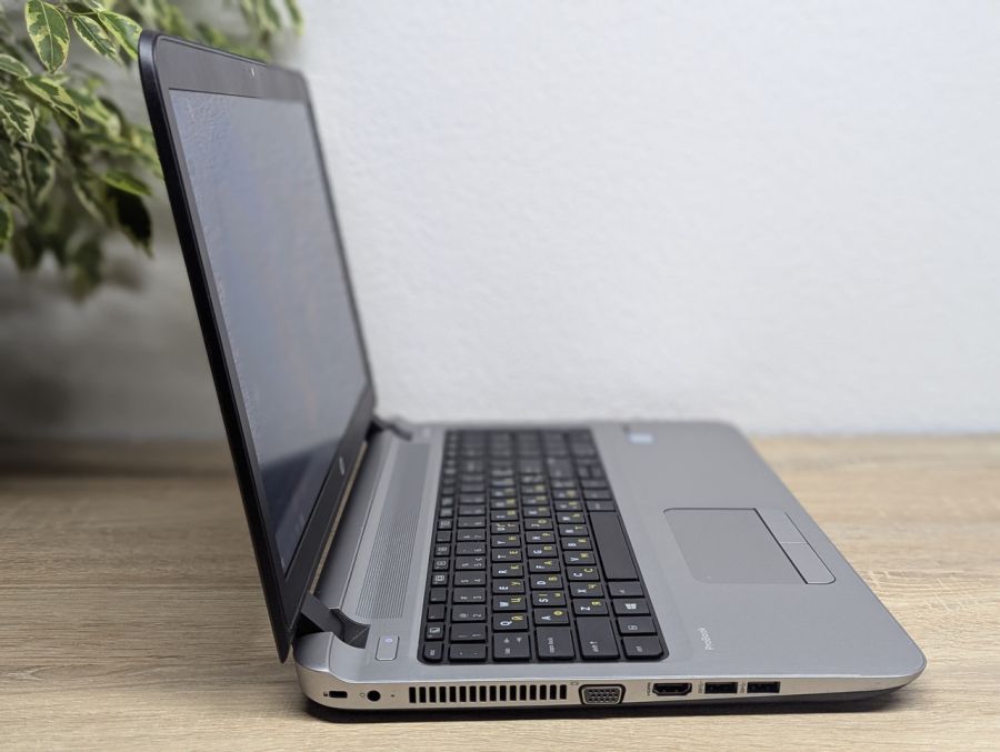 Ноутбук Б/В HP ProBook 450 G3, Intel Core i3-6100U, DDR3 12 GB, SSD 128GB, 15.6" HD