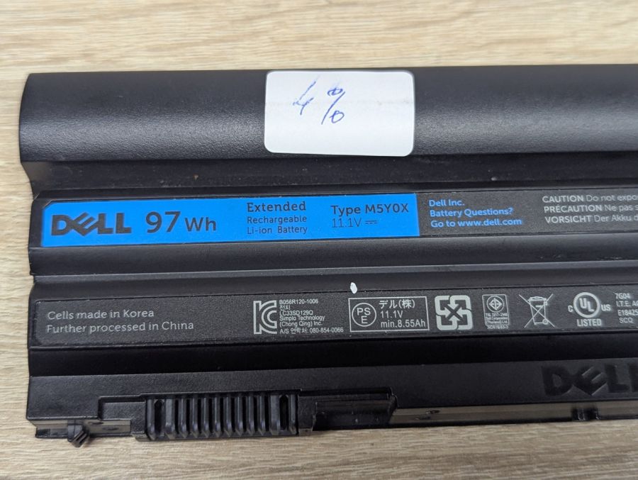 Б/В Оригінальна акумуляторна батарея Dell M5Y0X