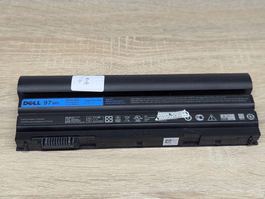 Б/В Оригінальна акумуляторна батарея Dell M5Y0X