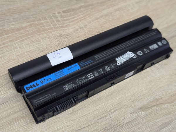 Б/В Оригінальна акумуляторна батарея Dell M5Y0X