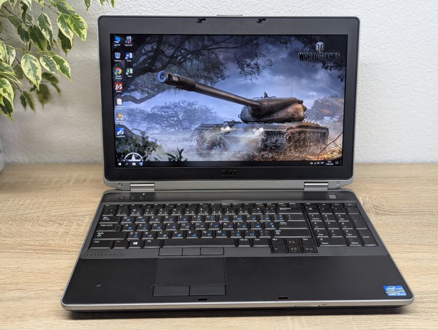 Ноутбук Б/В Dell Latitude E6530, Intel Core i5-3320M, DDR3 8 GB, SSD 128GB, 15.6" HD
