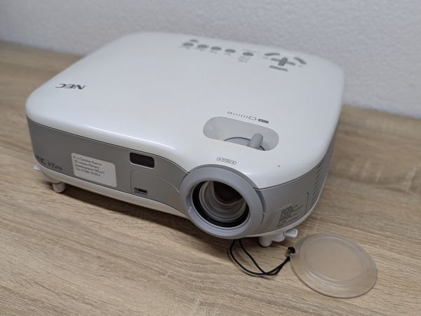 Б/В проєктор NEC VT470