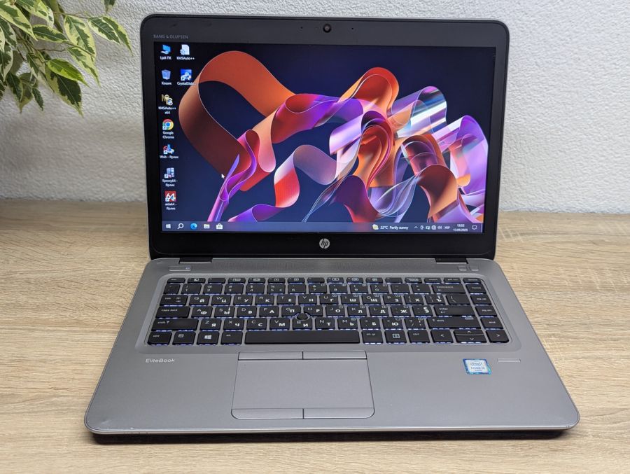 Уцінка! Ноутбук Б/В HP EliteBook 840 G3, Intel Core i5-6200U, DDR4 8 GB, SSD 128GB, 14" Full HD