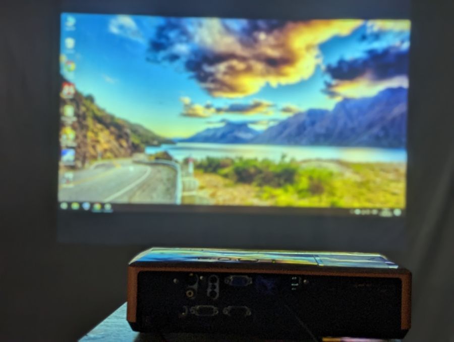 Б/В Проектор HITACHI ED-X50