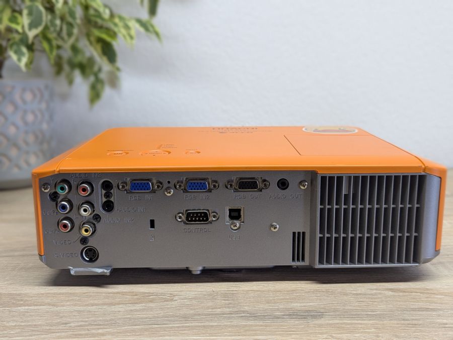 Б/В Проектор HITACHI ED-X10 Multimedia LCD